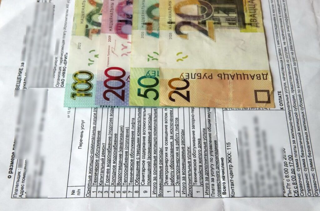 Вдову заставляют платить коммуналку за троих. Адвокат назвала действия противозаконными