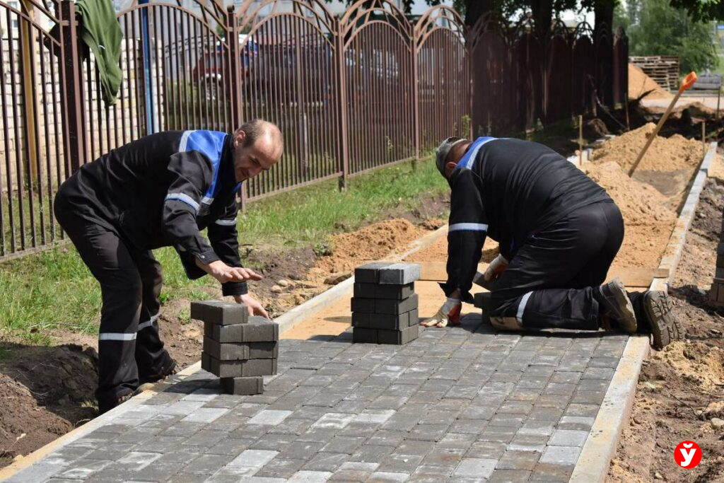 ЖКХ — не для слабых: как коммунальщики преображают Столбцы и почему остаются верны профессии
