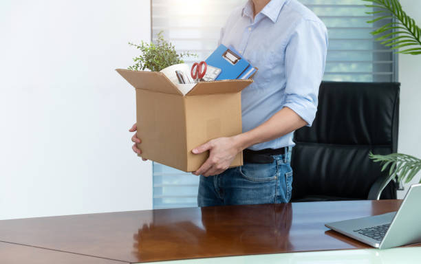 Две недели или месяц: сколько на самом деле нужно отрабатывать белорусам при увольнении