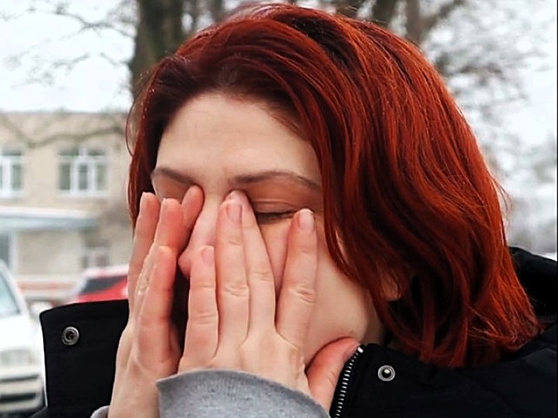 В Молодечно за один день рухнули два подъездных козырька – поговорили с очевидцами