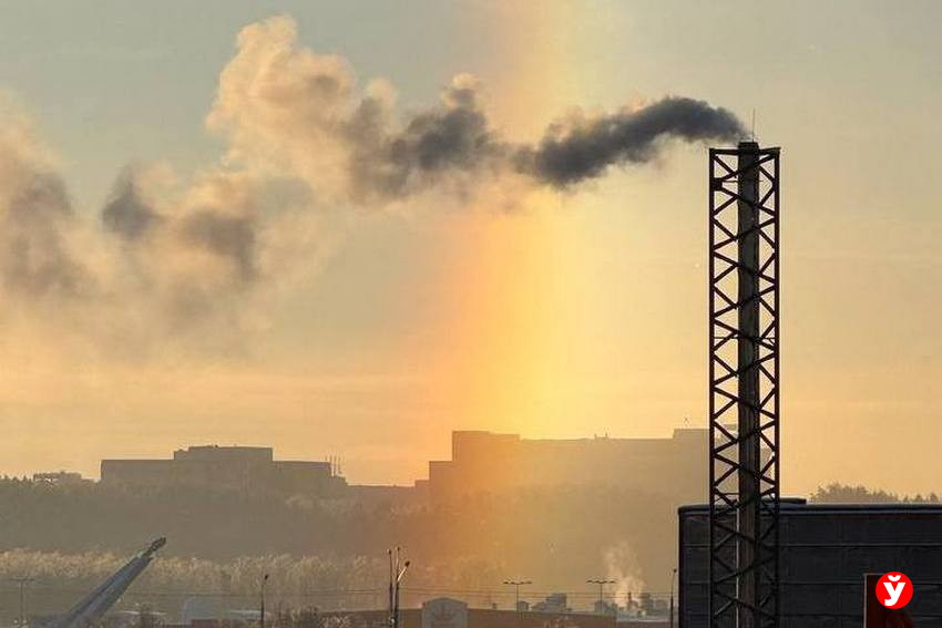 Редкую ледяную радугу могут наблюдать минчане