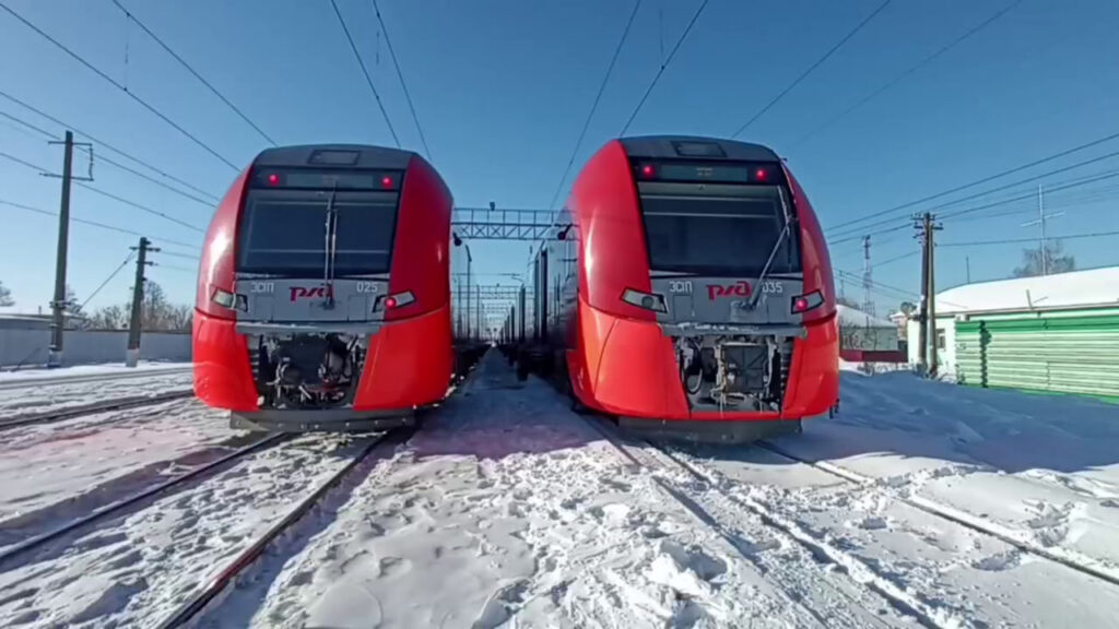 Пассажиров поврежденного в ДТП поезда Москва-Минск пересадили на резервную «Ласточку»