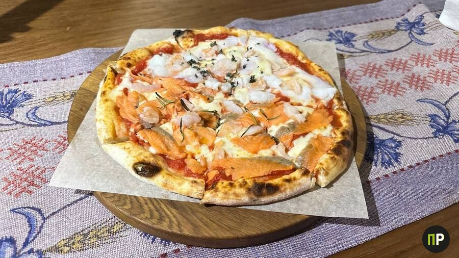 Проверяем самую обсуждаемую пиццерию в Колодищах — стоит ли ехать за хитом соцсетей?