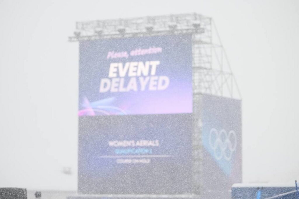 Квалификацию фристайлисток на Олимпиаде отменили после четырех переносов – все из-за снегопада