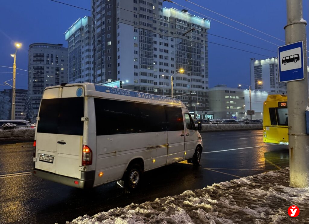 Маршрутчик из Столбцов высадил пенсионера на трассе и уехал