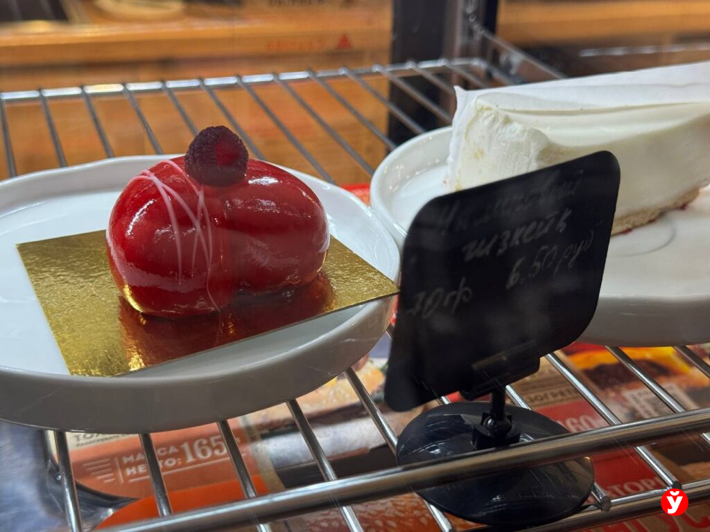 Мясокомбинат варит кофе? В Столбцах открылась неожиданная кофейня от местного предприятия