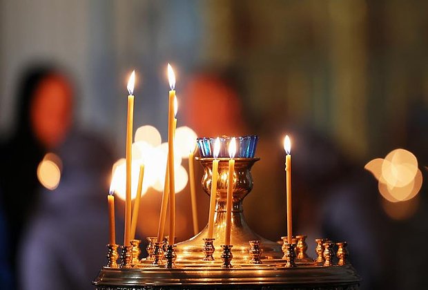 Православные верующие отмечают Сретение Господне