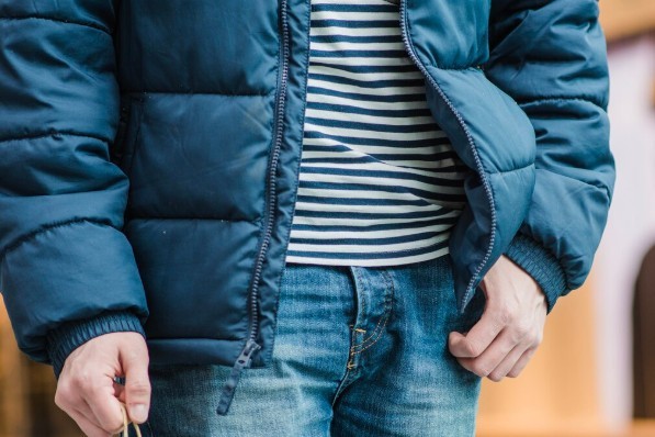 В Минске мужчина попытался украсть товары с витрины прямо на глазах у продавца