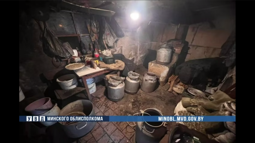 Подпольный цех по производству самогона ликвидировали в Минском районе
