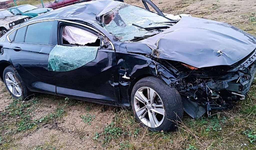 Пьяный за рулем превысил скорость вдвое и уснул за рулем: подробности ДТП под Несвижем