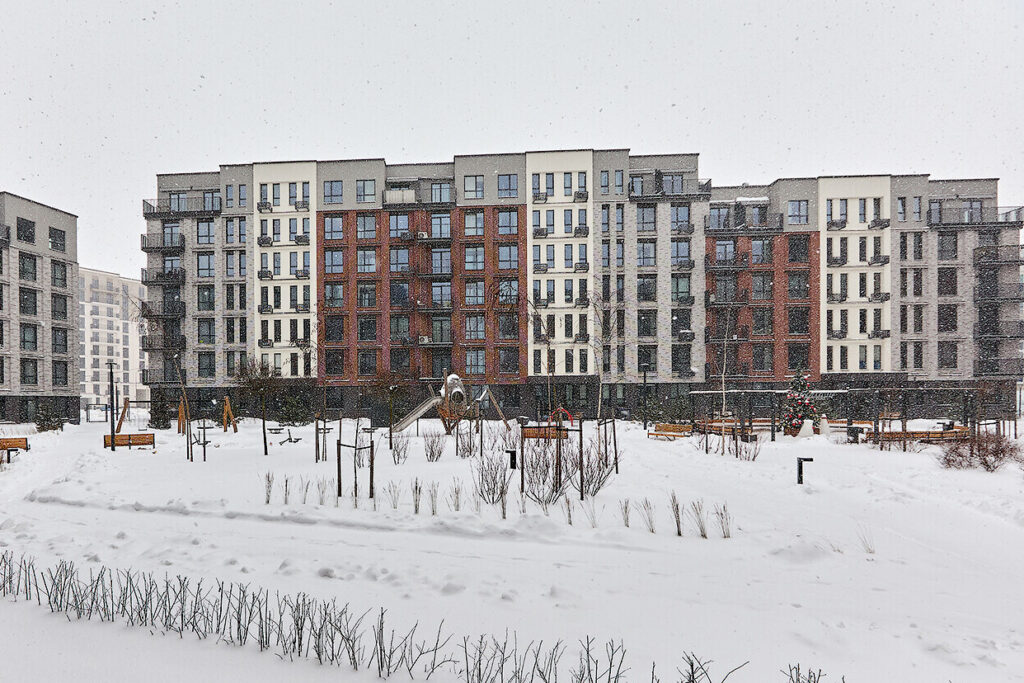 В Минске сдают дизайнерскую квартиру с балконом в вишневом цвете – сколько за нее просят