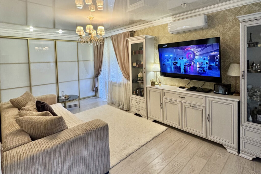 В Мядельском районе сдают шикарную двушку за 150 рублей в месяц. Посмотрите, как она выглядит