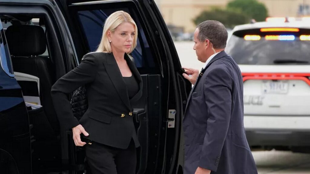 Американская мечта ушла на базу: почему чиновники США предпочитают бункеры особнякам