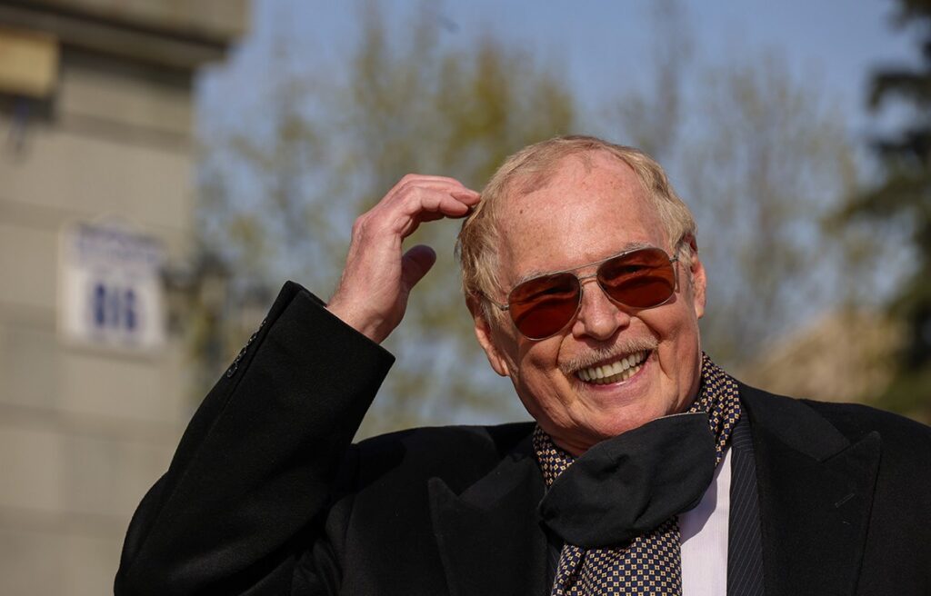 Лукашенко поздравил народного артиста Беларуси Владимира Гостюхина с 80-летием