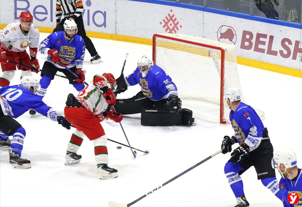 Команда Президента одержала победу в первом матче финала РХЛ