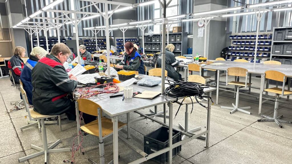 Энергия точности: как «Клецкий мехзавод» создает электрические жгуты для современной техники