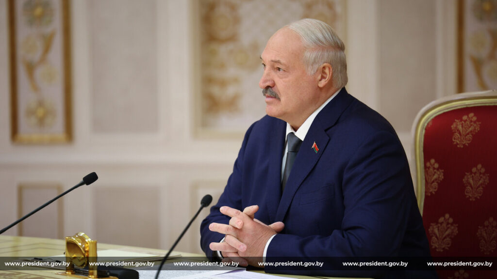 Азарёнок о Лукашенко: Есенинский Вождь, который оживил русскую землю