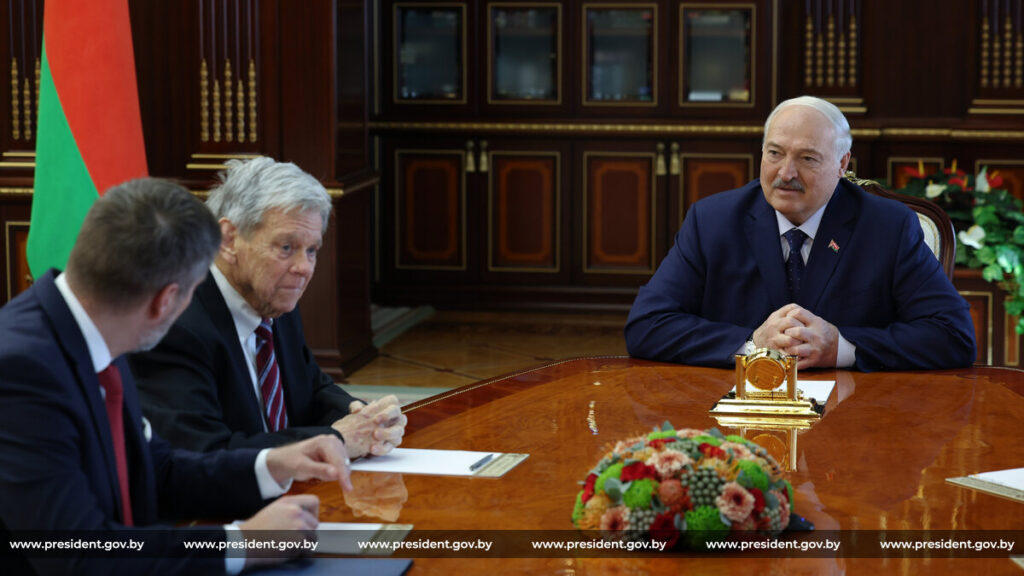 6 скрытых деталей встречи Лукашенко и Коула: политолог объяснил контекст