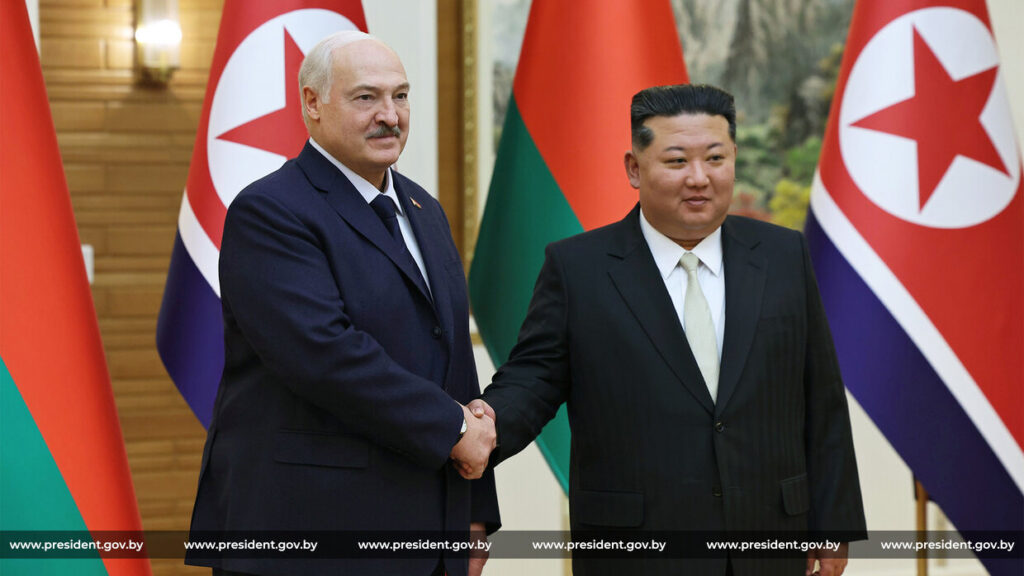 Чем Лукашенко подкупил Ким Чен Ына