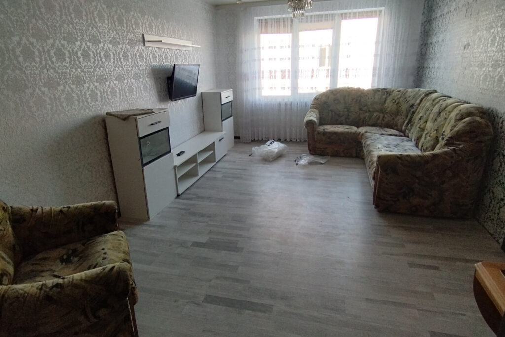 В Пуховичском районе сдается четырехкомнатная квартира с низкой ценой и столичным комфортом