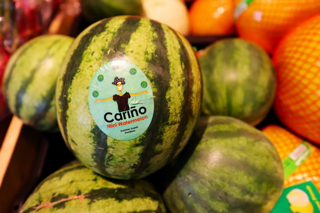 Журналист попробовал мини-арбуз из Бразилии за 11 рублей – стоит ли брать ягоду в марте