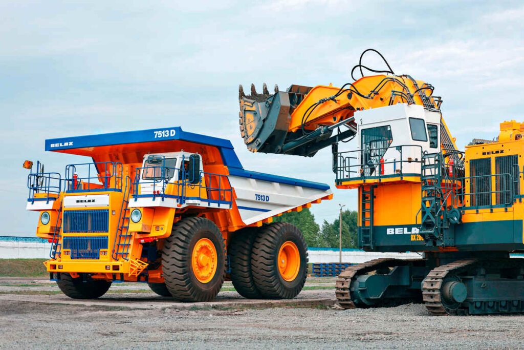 Не только самосвалы: БЕЛАЗ превращается в поставщика комплексных решений для горной отрасли России