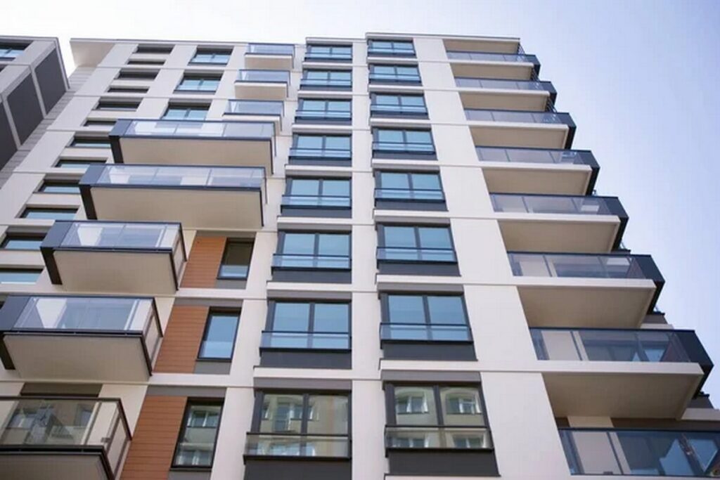 Когда унаследованная или подаренная квартира становится совместной собственностью супругов