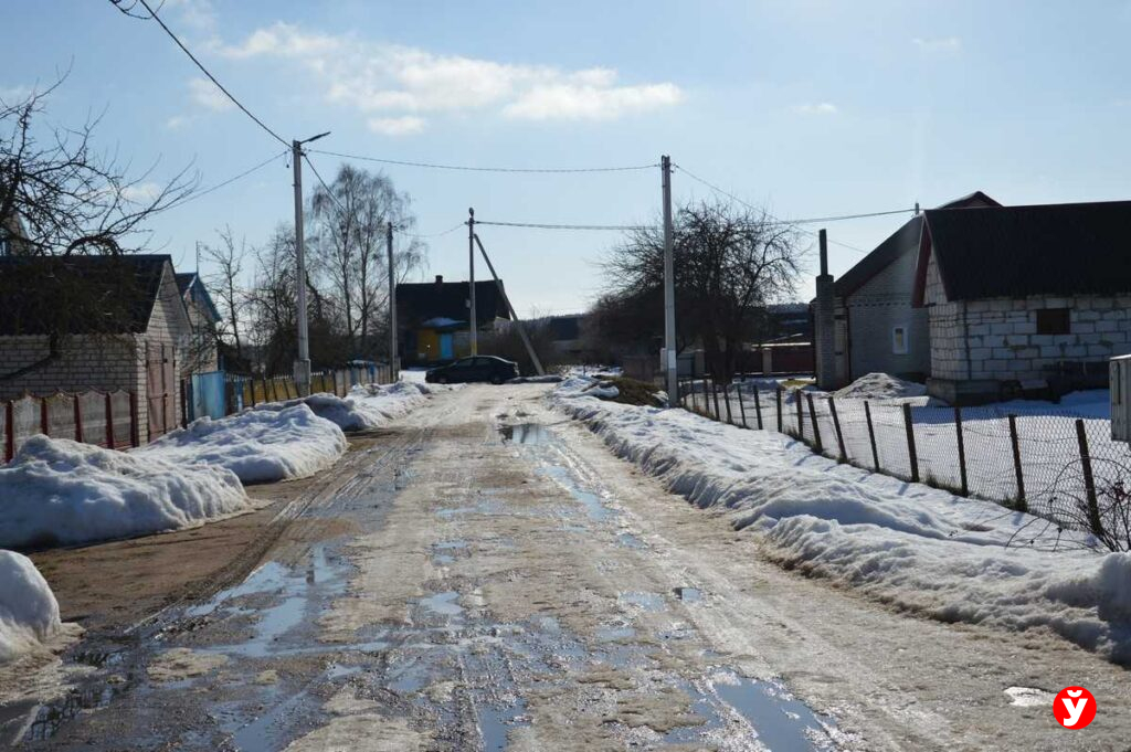 Сейчас на улице Румовой обычные весенние лужи, до паводка еще далеко