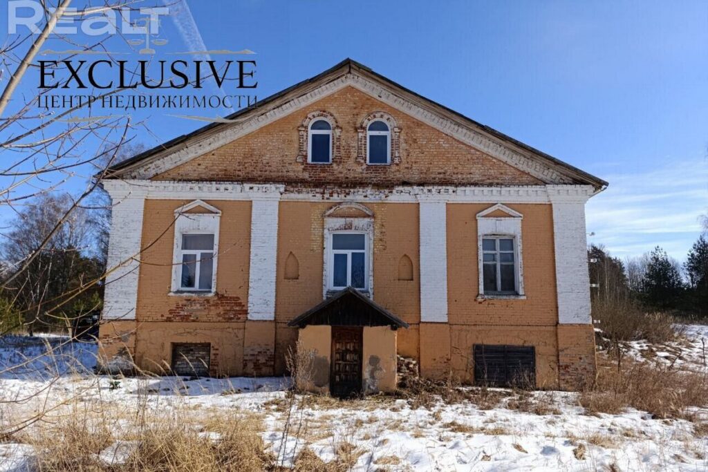 Под Лепелем продают усадьбу с вековой историей на берегу реки – стоит меньше столичной двушки