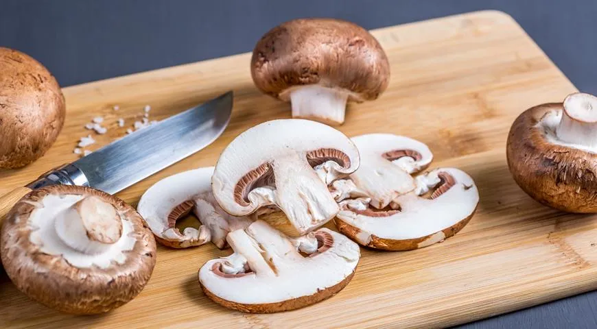Быстро, просто и вкусно: три рецепта с шампиньонами на любой случай