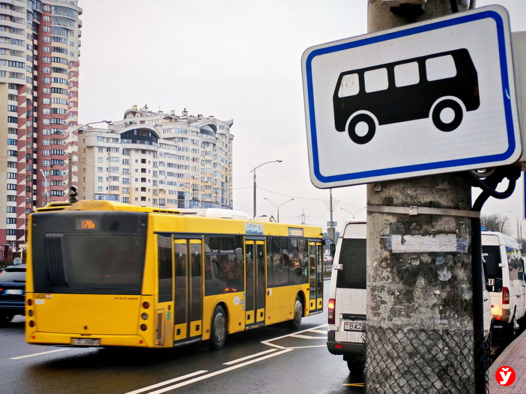 В Воложине с 1 апреля популярный городской автобус будет ходить чаще