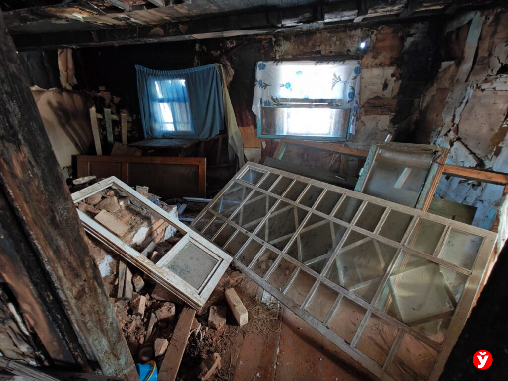 10 человек на одну «заброшку»: почему в Логойском районе раскупают даже сгоревшие дома