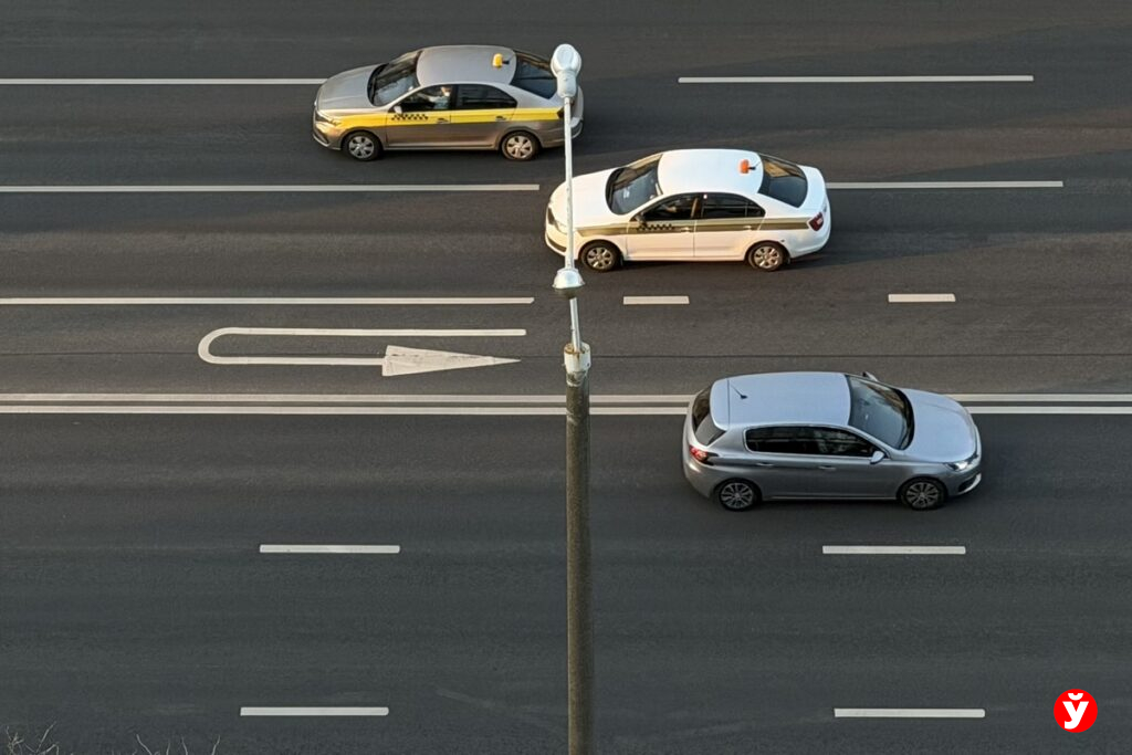 В Беларуси хотят увеличить часы практического вождения в автошколах