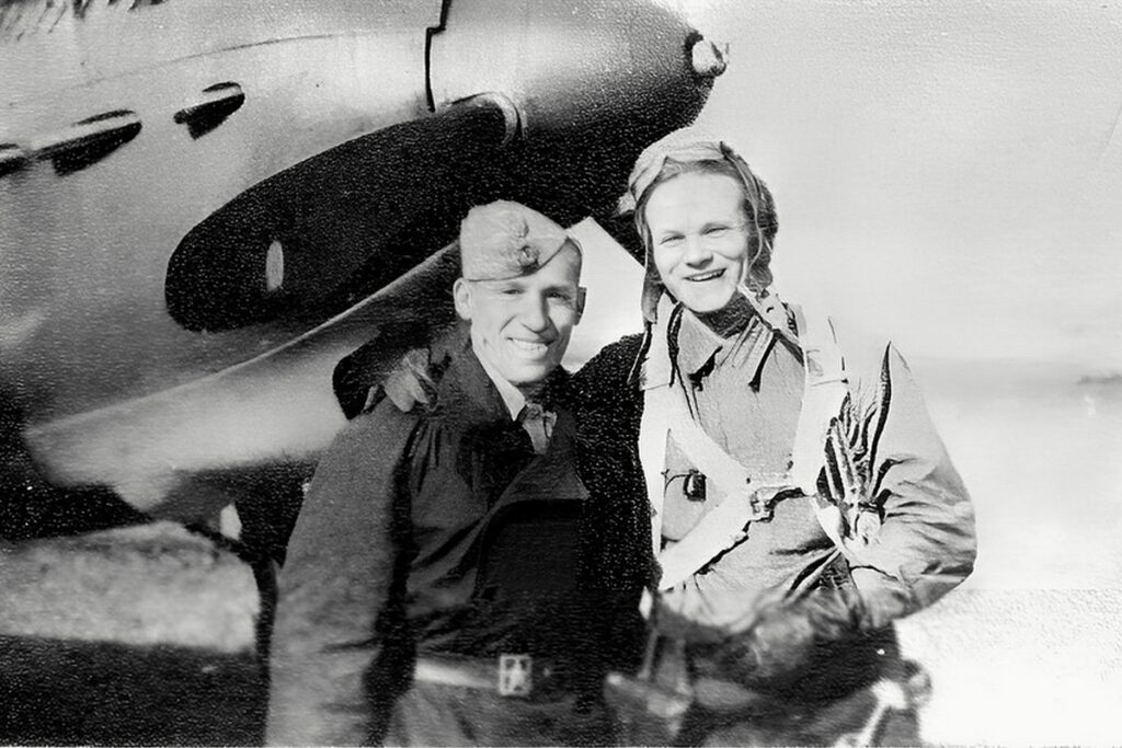 Сбил более 30 самолетов и чудом выжил в канун Победы – история летчика-героя Валентина Макарова