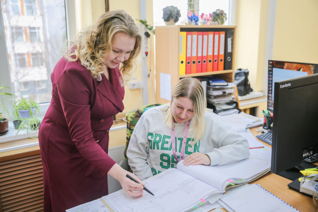 Как за 40 минут женщины ЛЭМТ принимают решения, от которых зависит бесперебойная работа производства