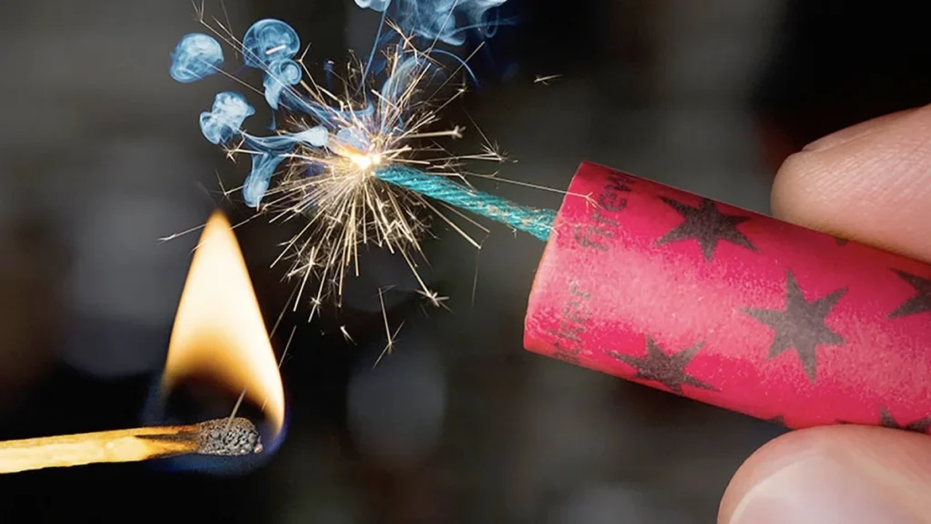 Петарда взорвалась в руках у ребёнка в Лидском районе