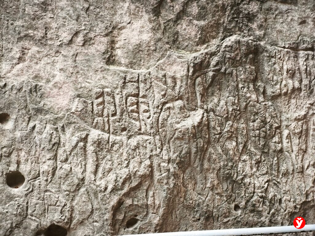 Петроглифы Гобустана
