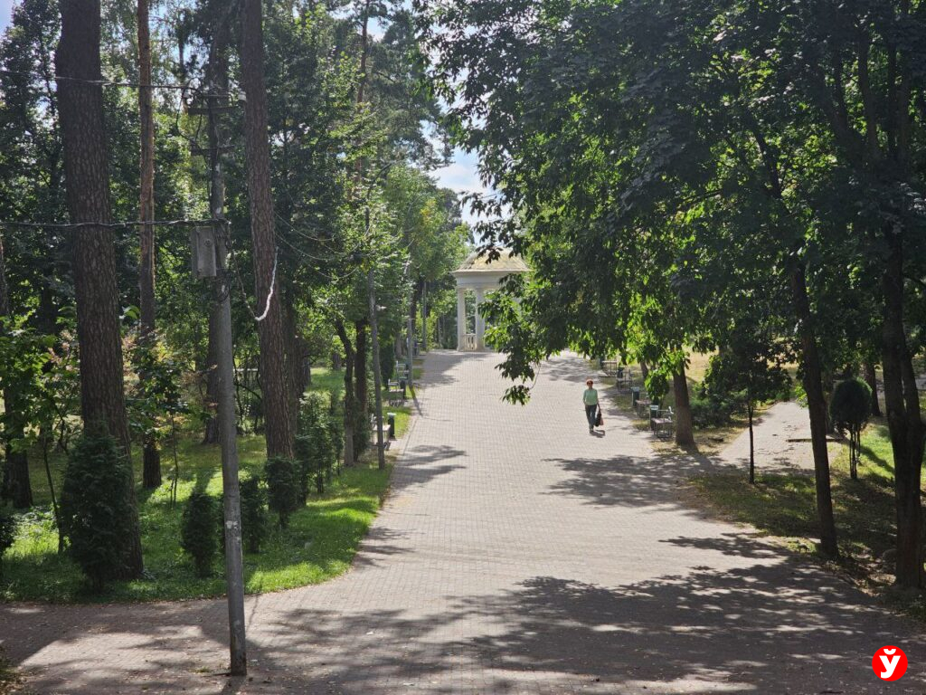 Парк в Борисове обретает фонтан, новые аттракционы и вторую жизнь