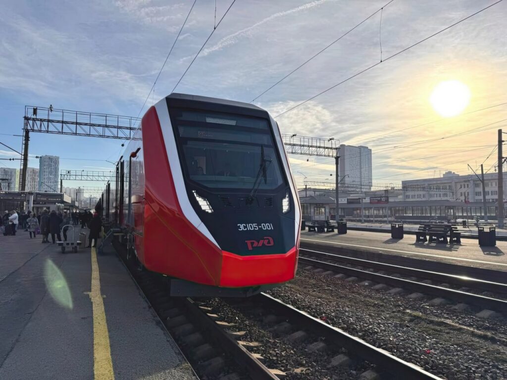 Стало известно расписание приграничных поездов между Беларусью и Россией