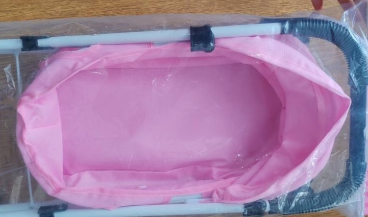 Игрушечная коляска попала под запрет Госстандарта – что с ней не так