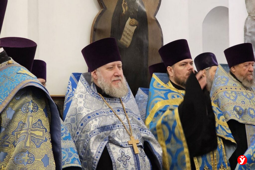 В Борисов прибыла частица пояса Богородицы – за чем едут к святыне за сотни километров