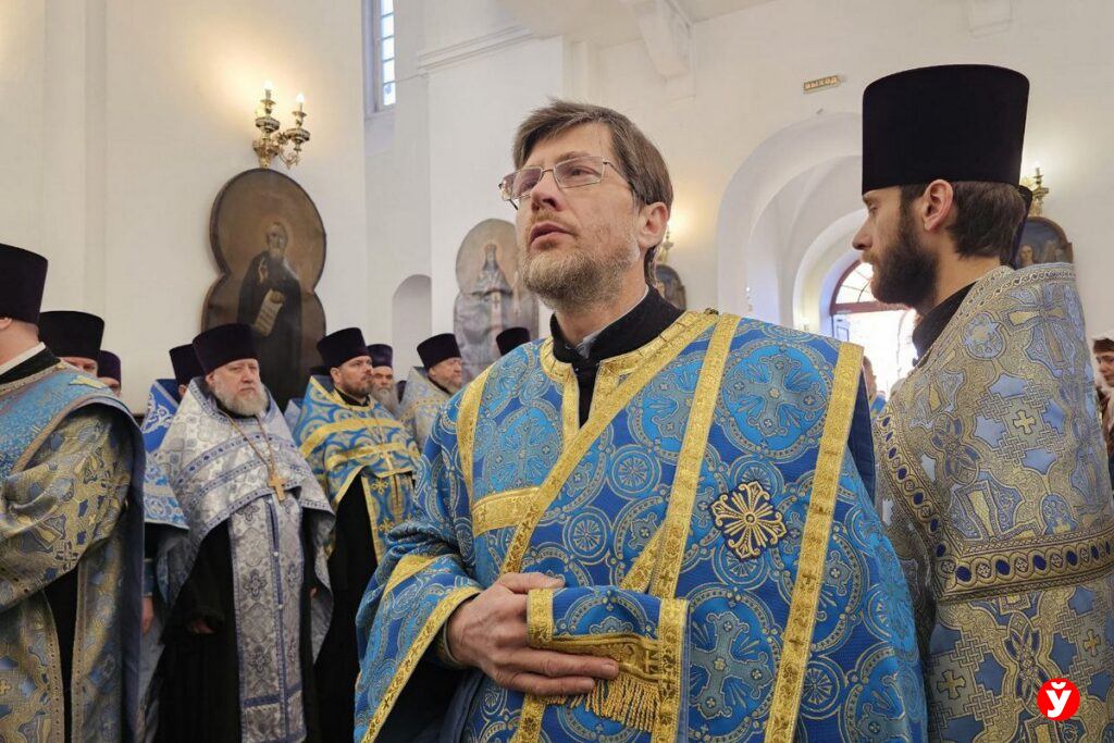 В Борисов прибыла частица пояса Богородицы – за чем едут к святыне за сотни километров