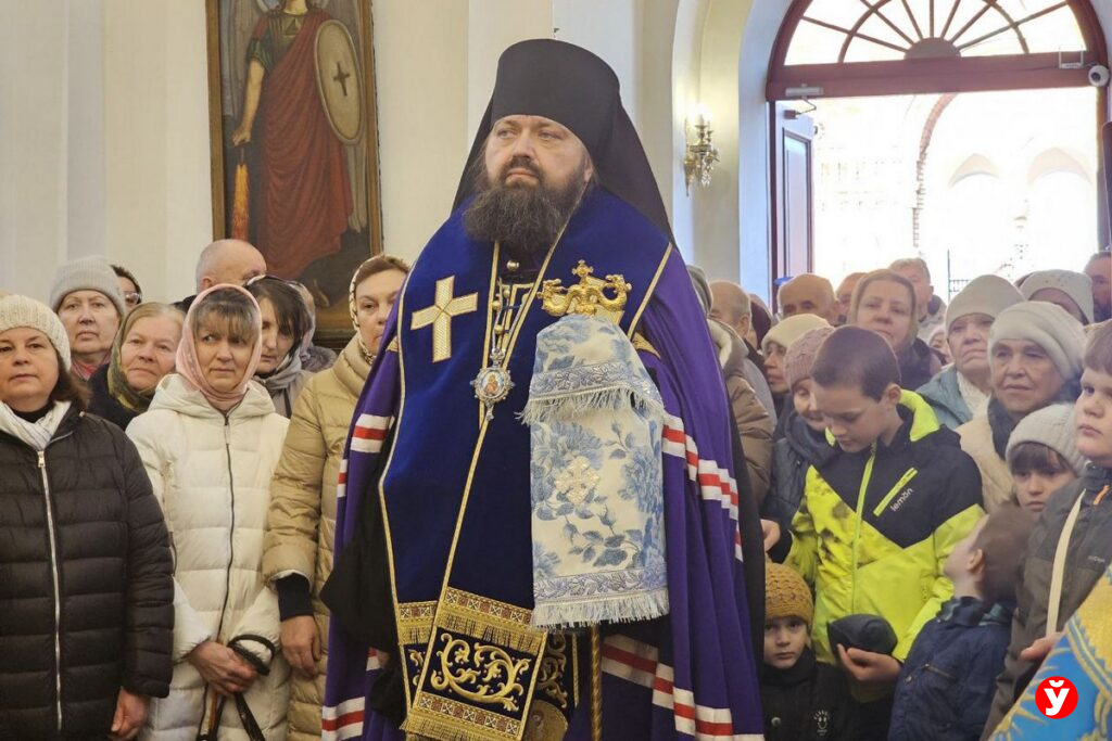 В Борисов прибыла частица пояса Богородицы – за чем едут к святыне за сотни километров