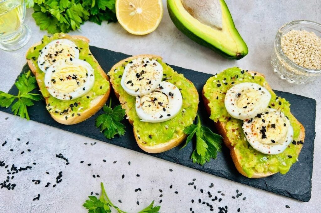 День бутерброда: три рецепта, которые превратят ваш перекус в шедевр