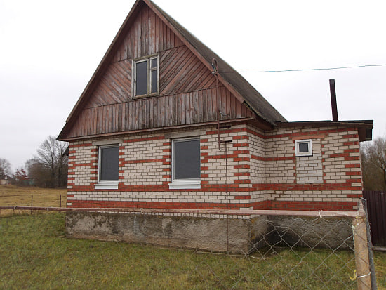 В Чашникском районе продают дом с участком более 20 соток: начальная цена – 17 тысяч