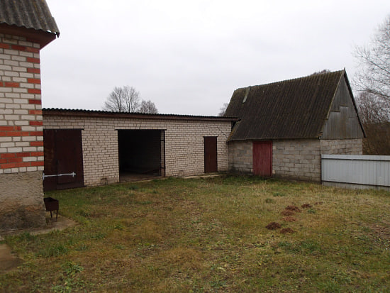 В Чашникском районе продают дом с участком более 20 соток: начальная цена – 17 тысяч