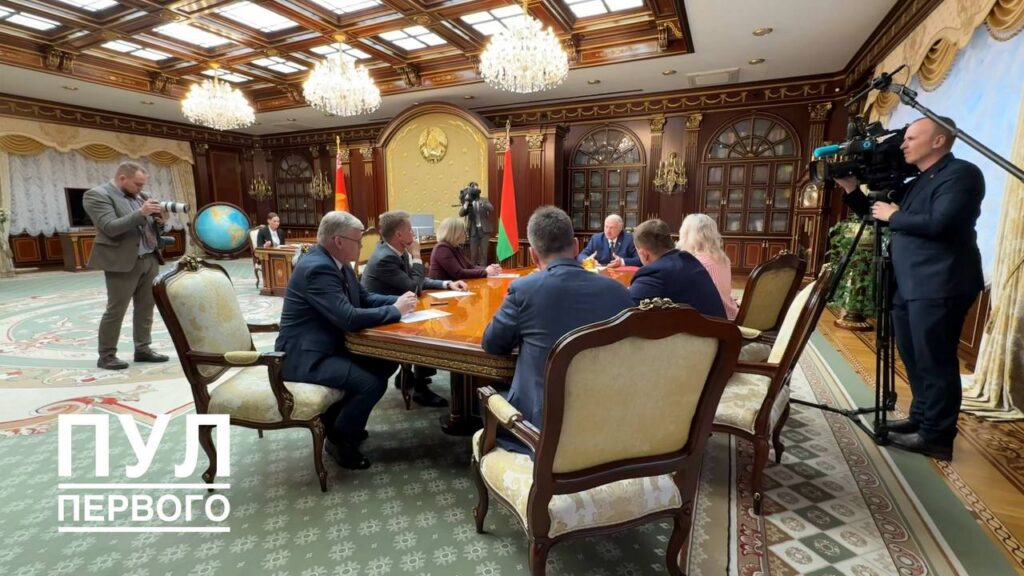 Батьковский подход: как Лукашенко подарил женщинам ЭКО, когда «мужики подкачали»