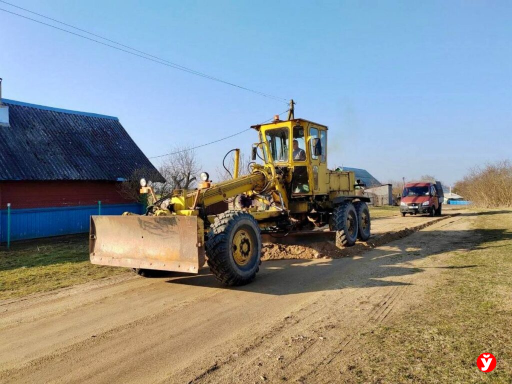 В Минской области отремонтировали десятки километров улиц и посадили сотни деревьев