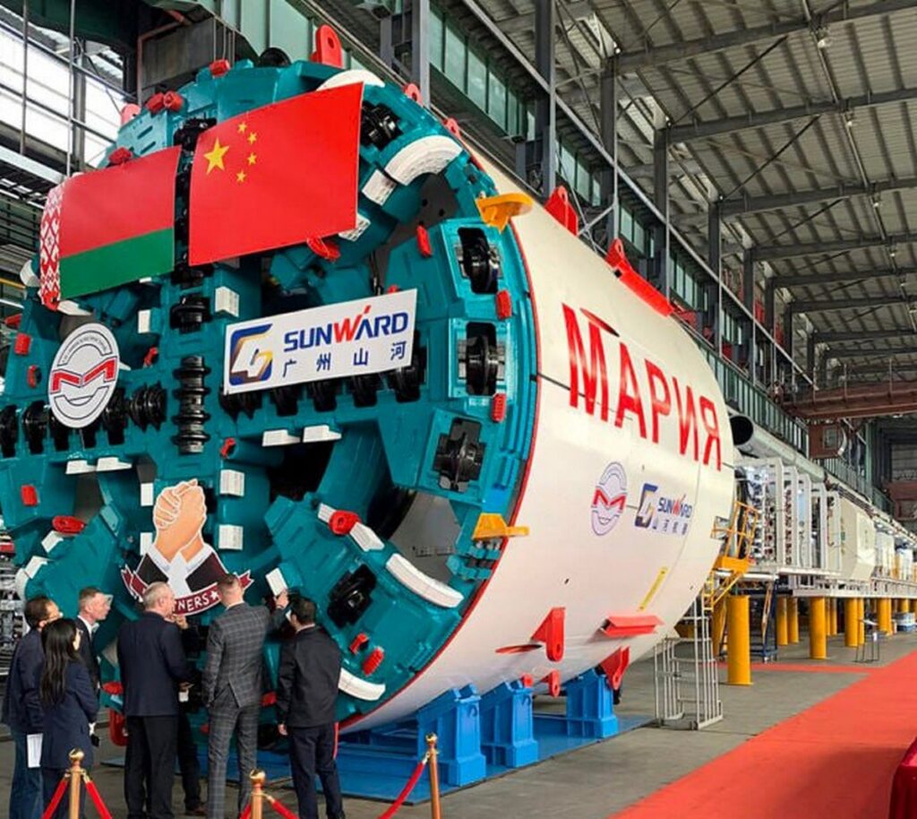 Метро пойдет быстрее? Темпы работ на Зеленолужской линии вырастут