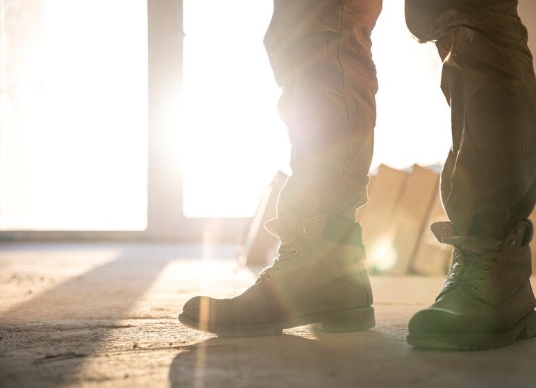 В Солигорске рабочему придавило ноги балкой во время работ в цеху